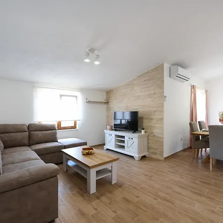Daire Magas With Private Pool *