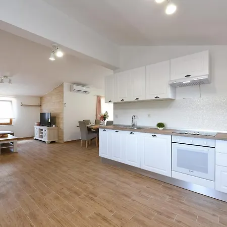 Magas With Private Pool Daire