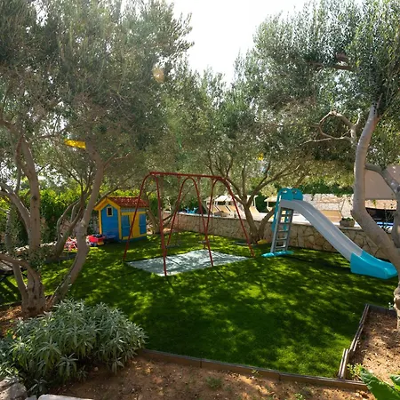 Magas With Private Pool * Vinjerac