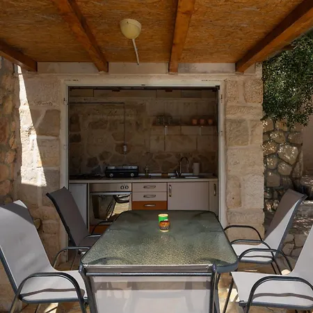 Magas With Private Pool