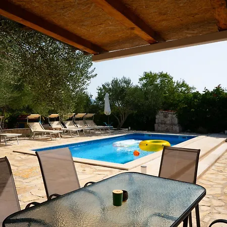 Magas With Private Pool Appartement Vinjerac