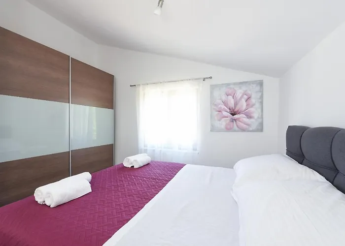 Magas With Private Pool Apartman